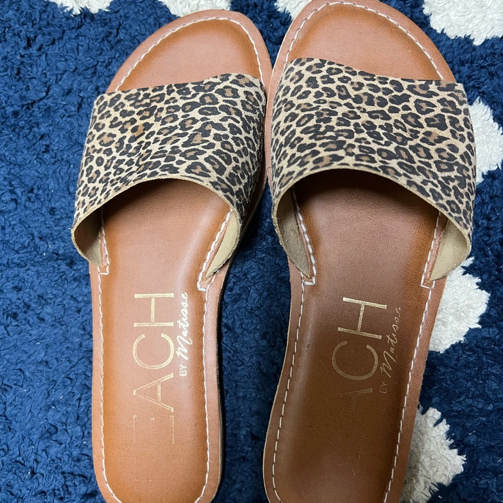 BEACH by Matisse, size 8